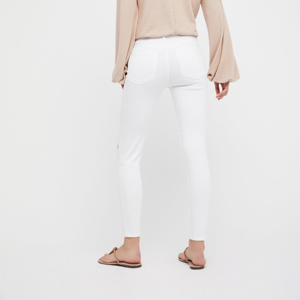 NWT Free People Busted Knee Skinny Jean / White - Picture 3 of 7